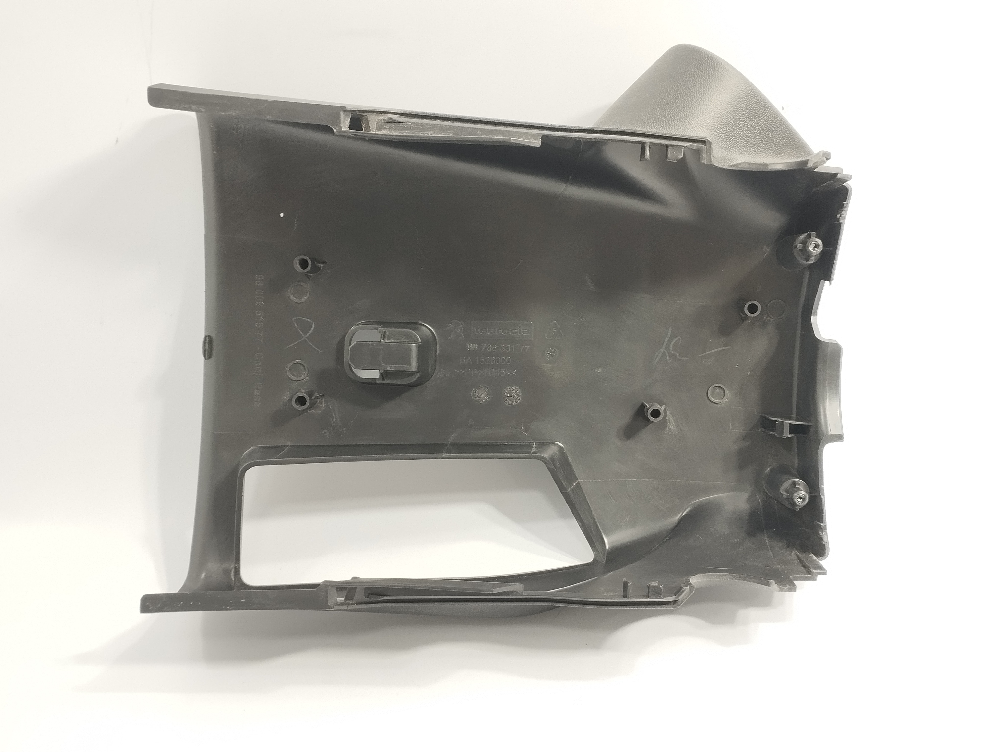 Moldura Inferior Coluna De Direção Peugeot 208 Active 2018 2