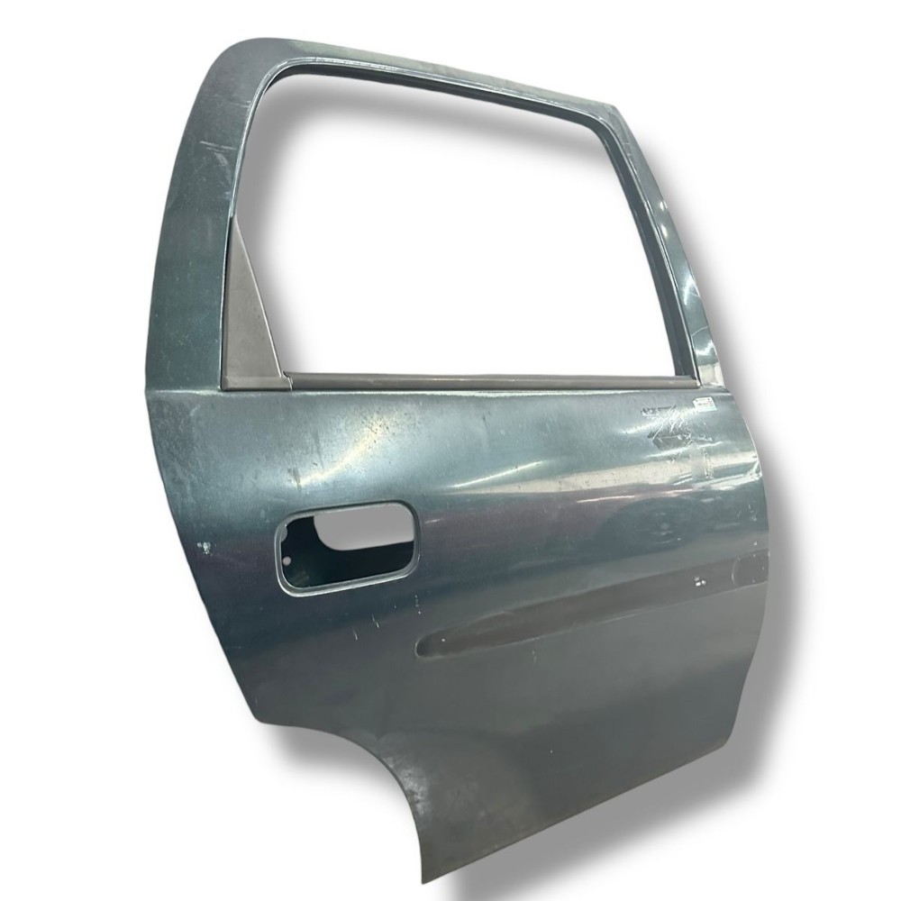 Porta traseira direita GM Corsa 1998 1999 2000 2001 3
