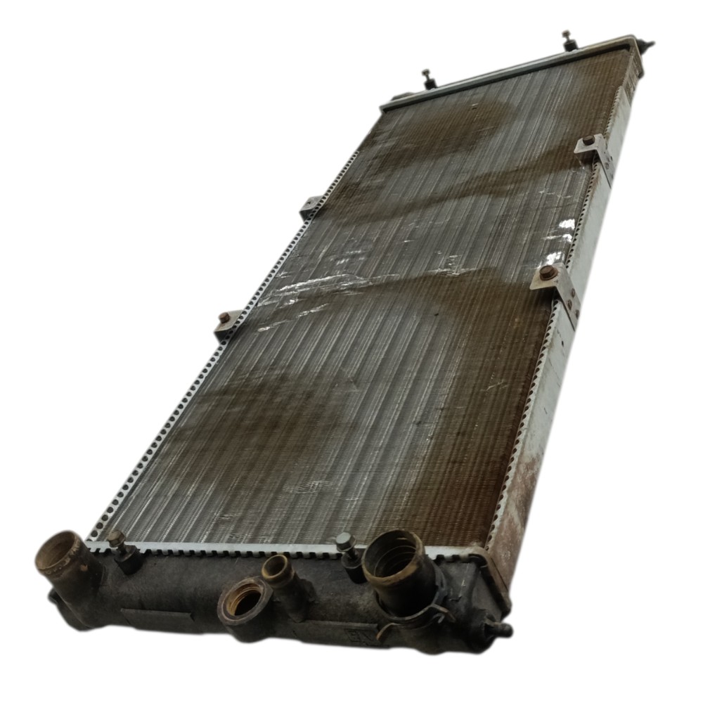 Radiador Vw Santana 2.0 2000 2001 2002 2003 2004 2005 2006 2