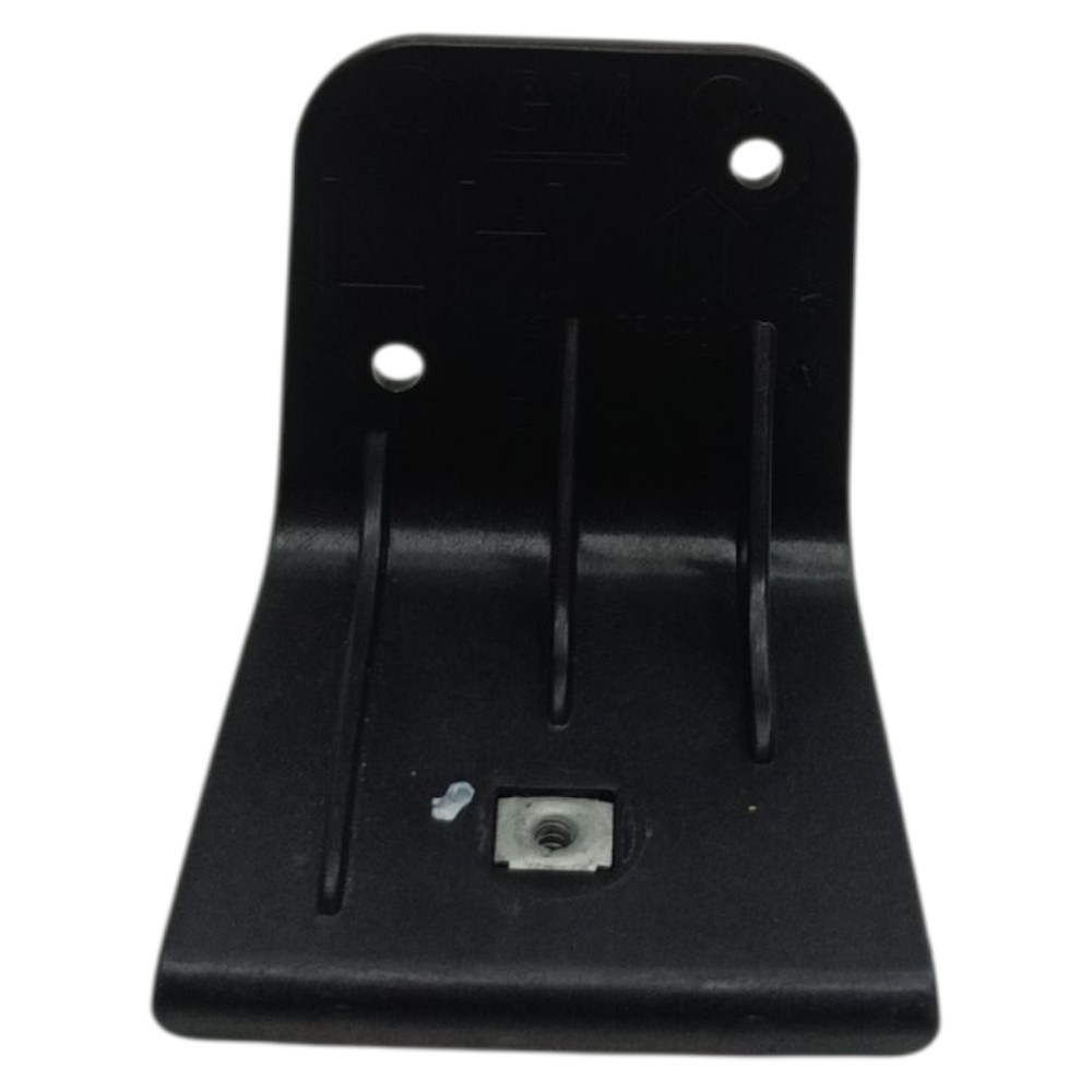 Suporte forro porta dianteira esquerda gm Tracker 2018 2017 3