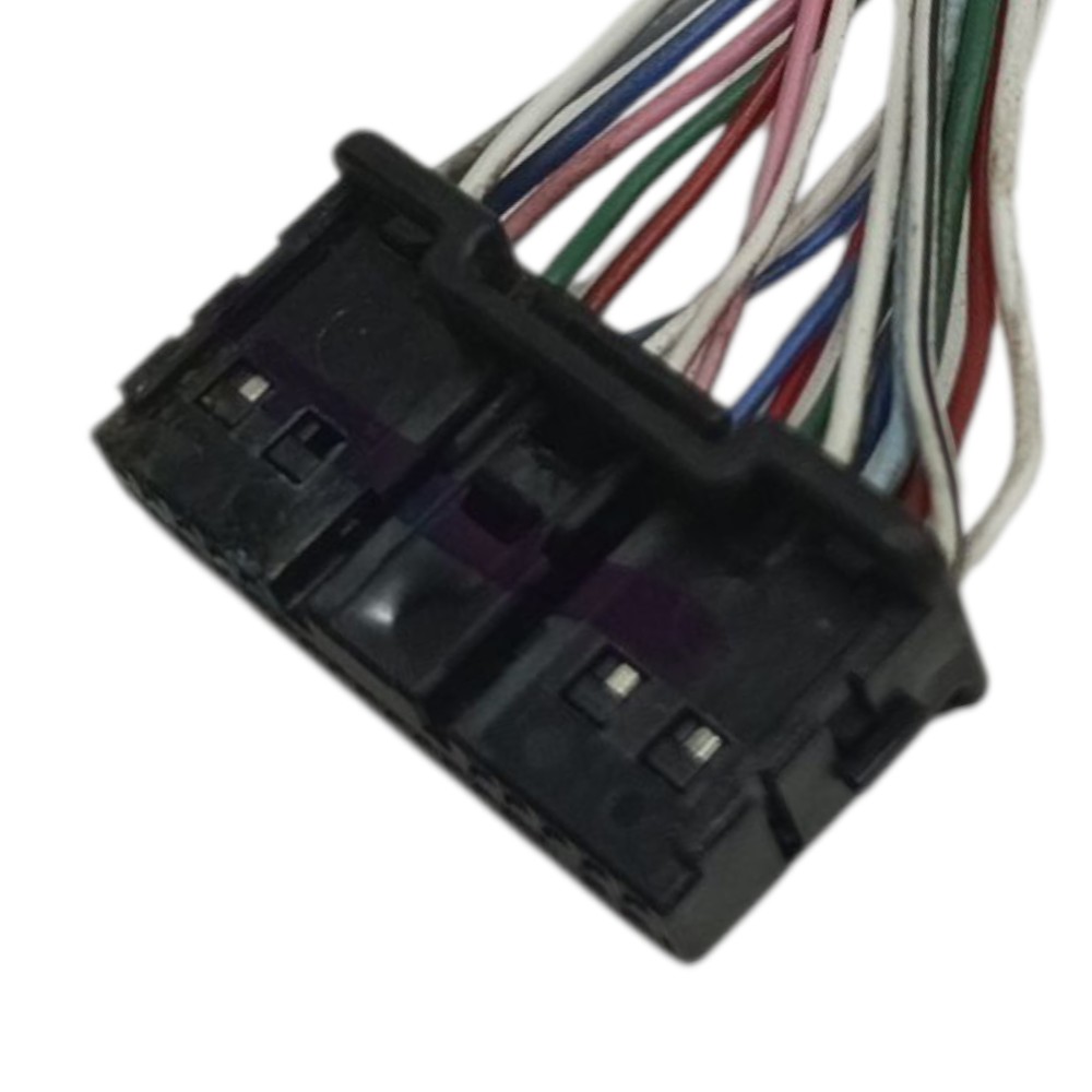 Plug conector módulo Central Gateway Toyota Corolla 2.0 2023 4