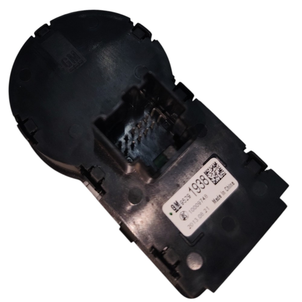Comando botão chave farol GM Sonic Tracker 2012 2013 2014 4