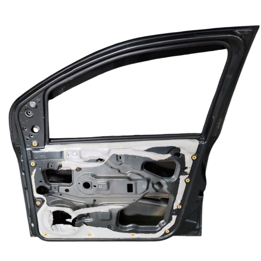 Porta dianteira direita Fiat Uno Vivace 4p 2015 2014 2013 12 4