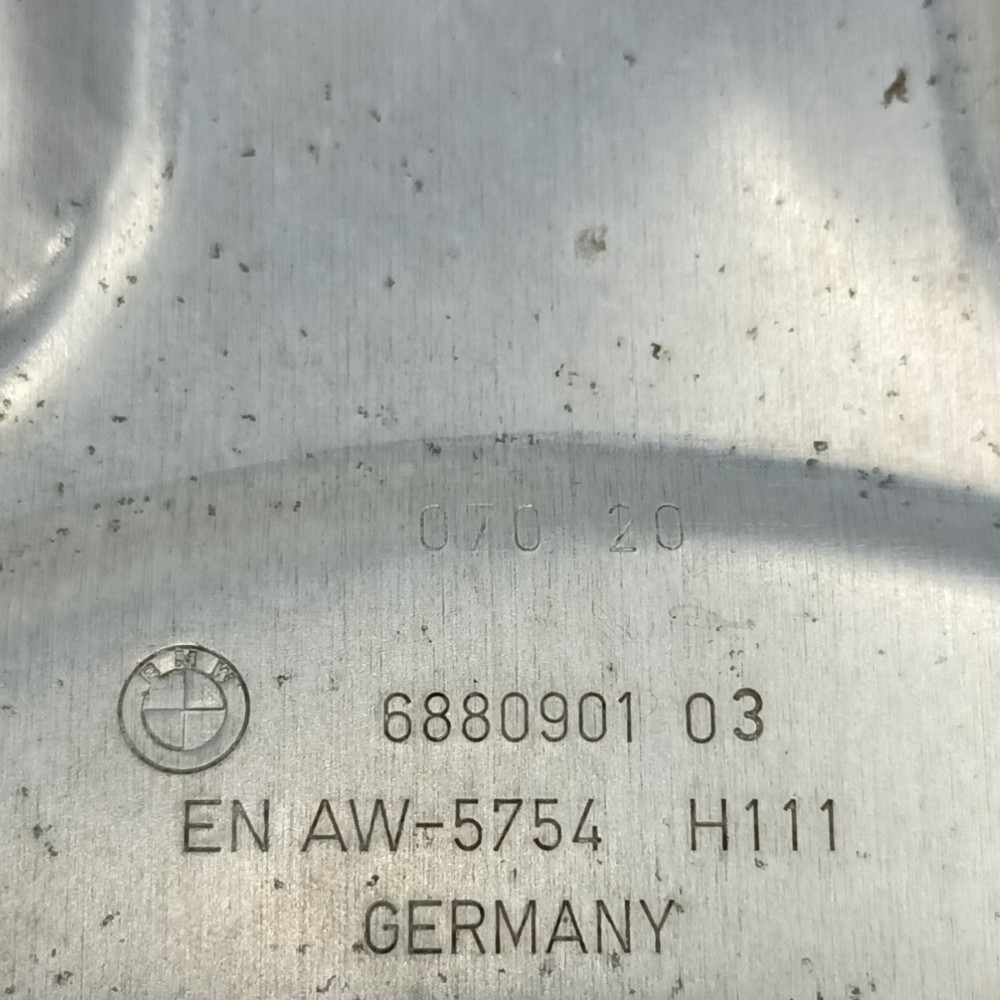 Tampa protetor carter bmw 320i 2021 2022 2023 2024 4