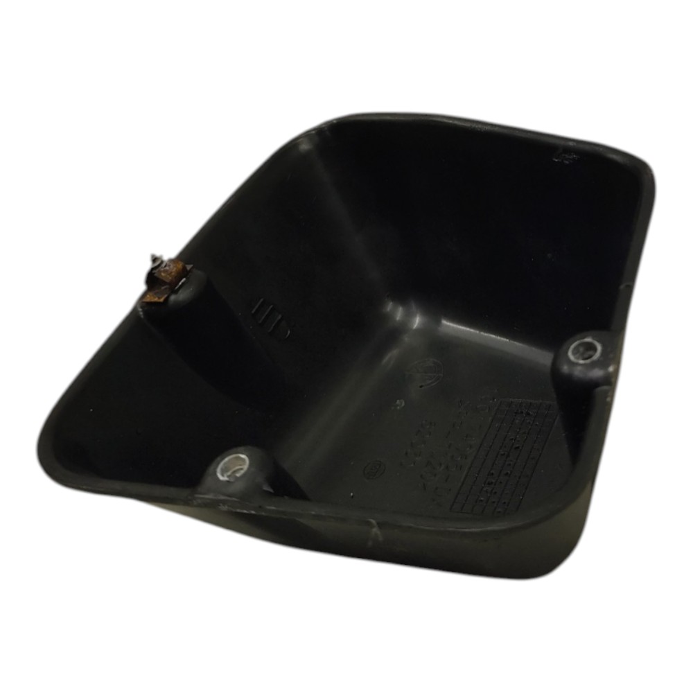 Moldura Lanterna Direita Fiat Siena 2008 2009 2010 2011 2012 4
