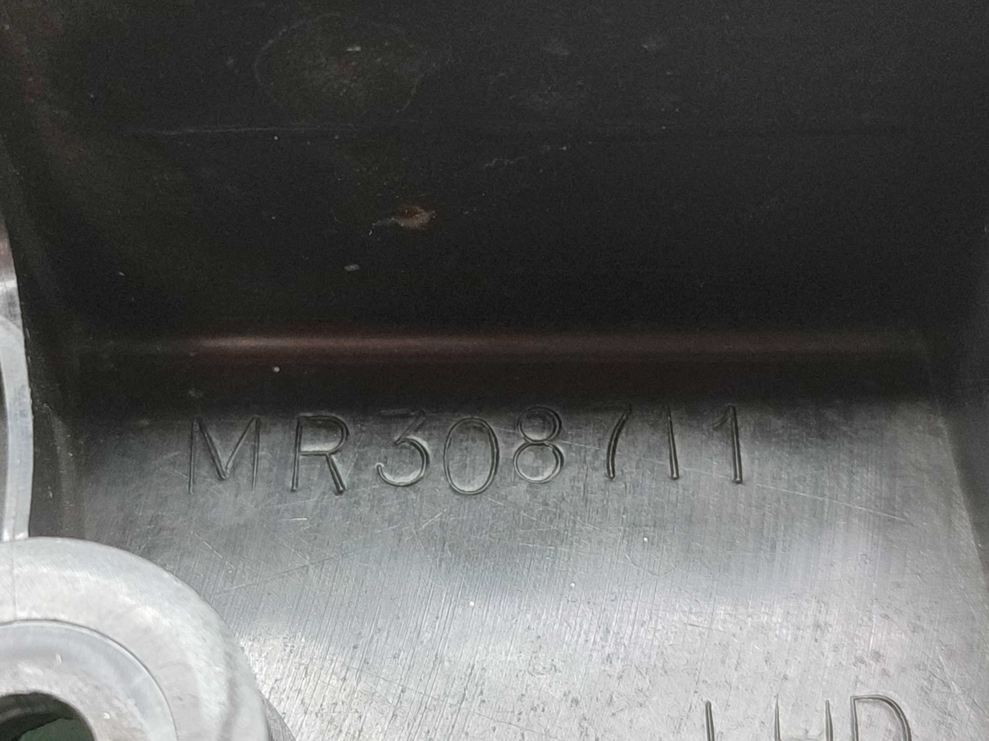 Descanso Pé Motorista Mitsubishi Pajero 2000 2001 2002 3