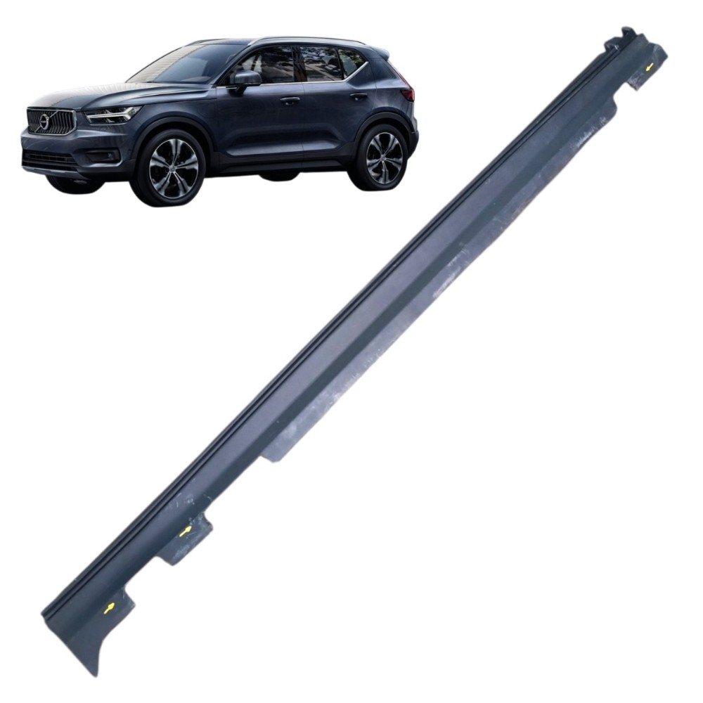 Spoiler saia lateral esquerda Volvo xc40 t5 2022 2021 2020