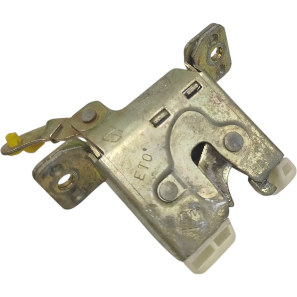 Fechadura tampa traseira GM Corsa Wind 1997 1998 1999 2000 2