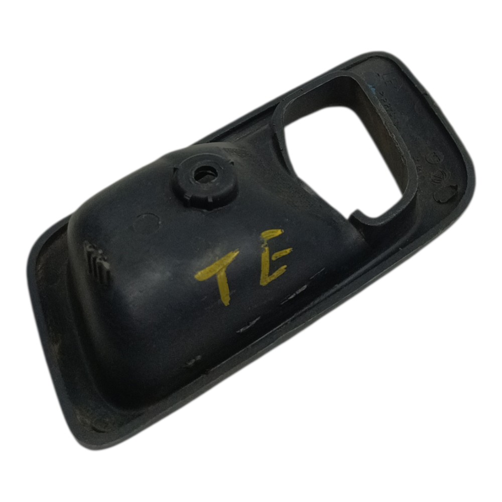 Moldura maçaneta interna traseira esquerda Fiat Palio 2010 3