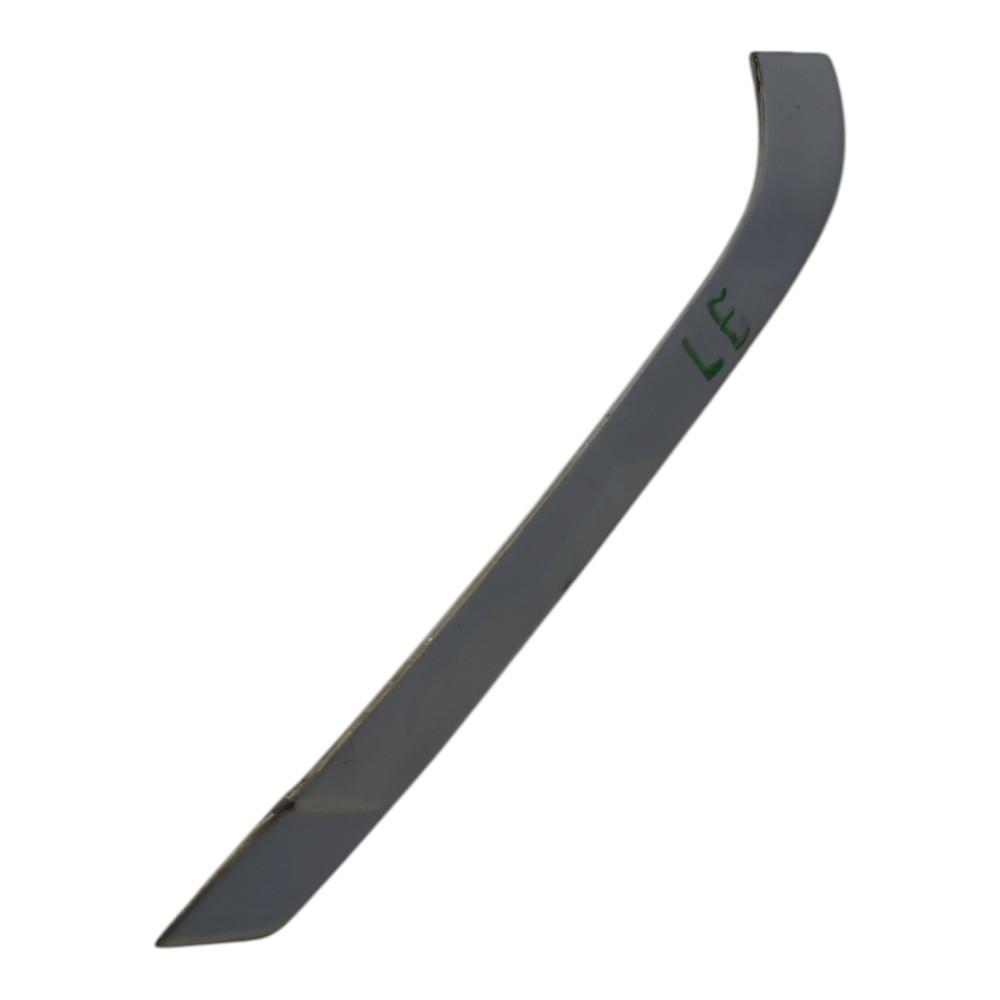 Friso Coluna Traseira Esquerda Vw Santana 1999 2000 2001 02 3