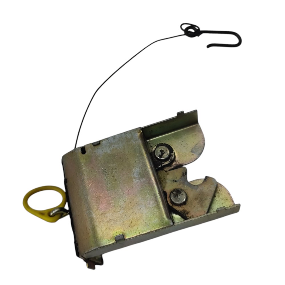 Fechadura tampa traseira Ford Fiesta Hatch 1999 2000 2001 3
