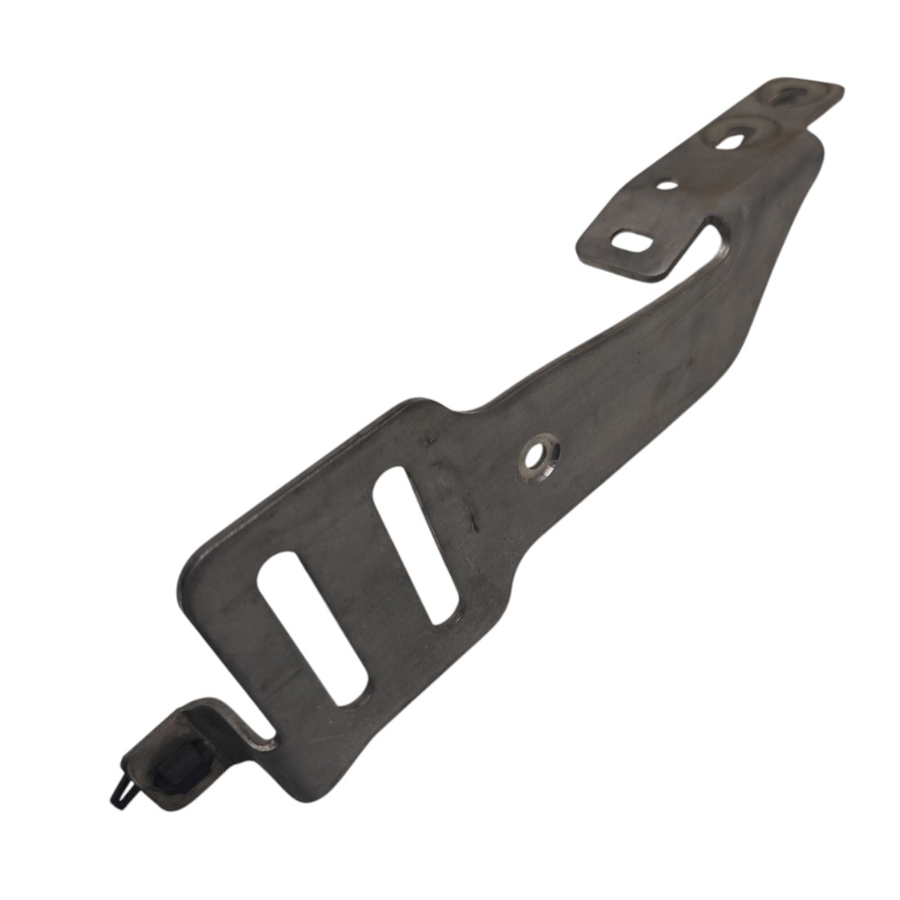 Suporte superior catalisador GM Tracker 1.4 Turbo 2017 2018 3