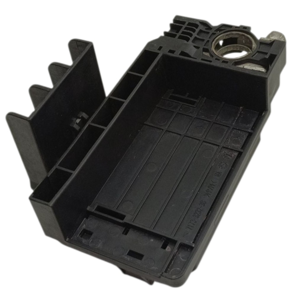 Polo positivo bateria Toyota Corolla 2021 2022 2023 2024 25 2