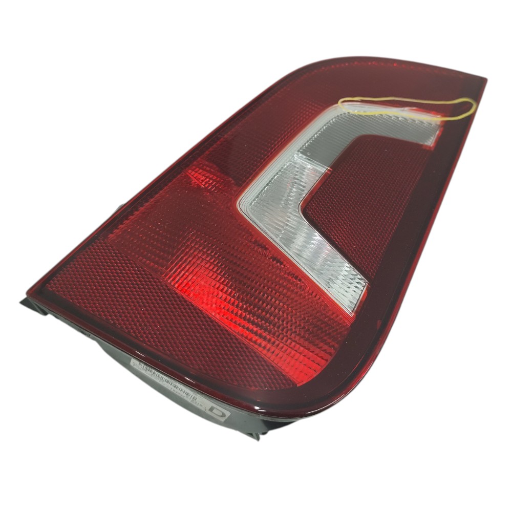 Lanterna traseira direita com trinco VW up 2015 2016 2017 4