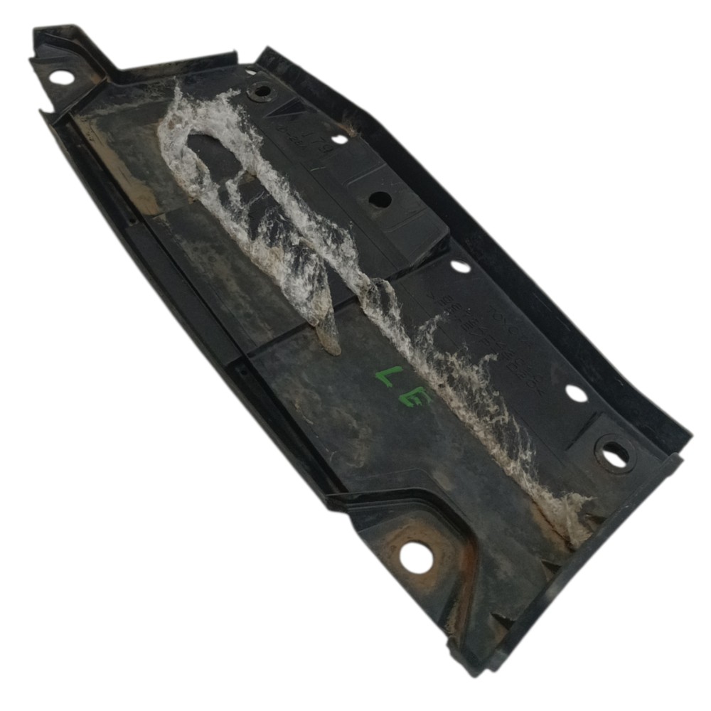 Defletor Esquerdo Parachoque Traseiro Toyota Rav4 2014 2015 2
