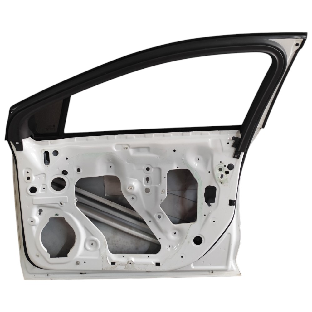 Porta Dianteira Direita Gm Cruze 2016 2017 2018 2019 2020 Dianteira Direito Branco 4