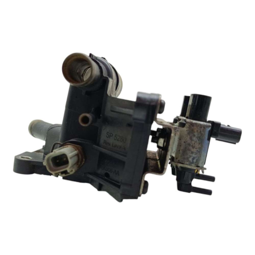 Carcaça Válvula Termostática Ford Focus 2.0 16v 2011 2012 13 4
