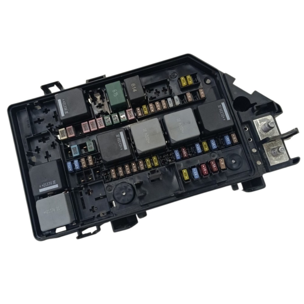 Caixa fusivel volvo xc40 1.5 híbrido 2022 2021 32331863 3