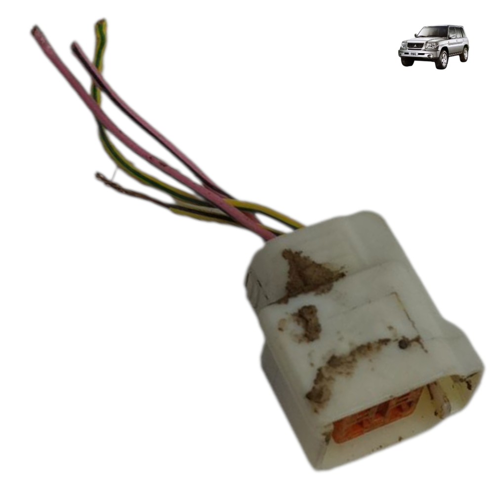 Plug conector nível auxiliar tanque Mitsubishi Pajero TR4 05 1