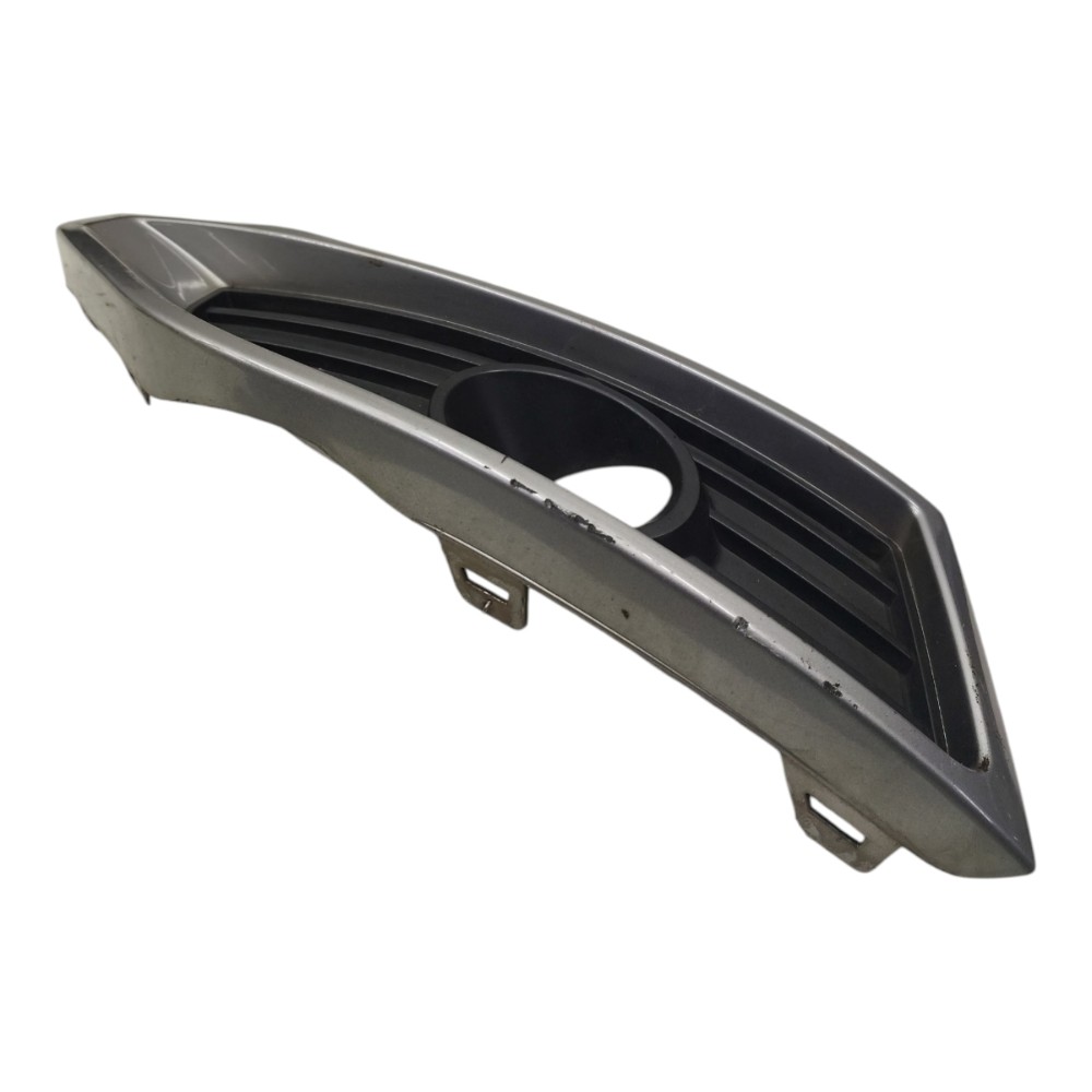Moldura Esquerda Farol Milha Renault Sandero 2016 2017 2018 Prata E Preto Esquerdo 3