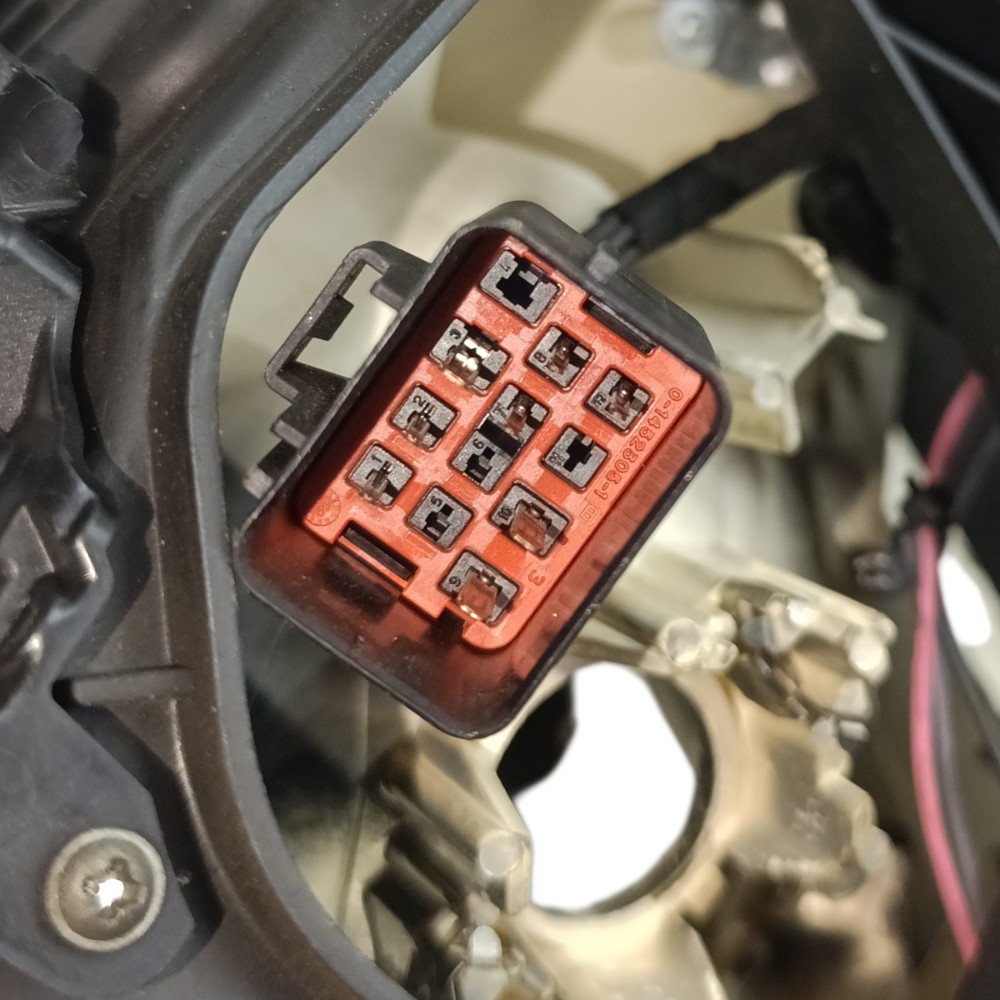 Farol direito Volvo XC60 2009 A 2013 para retirar lente 4