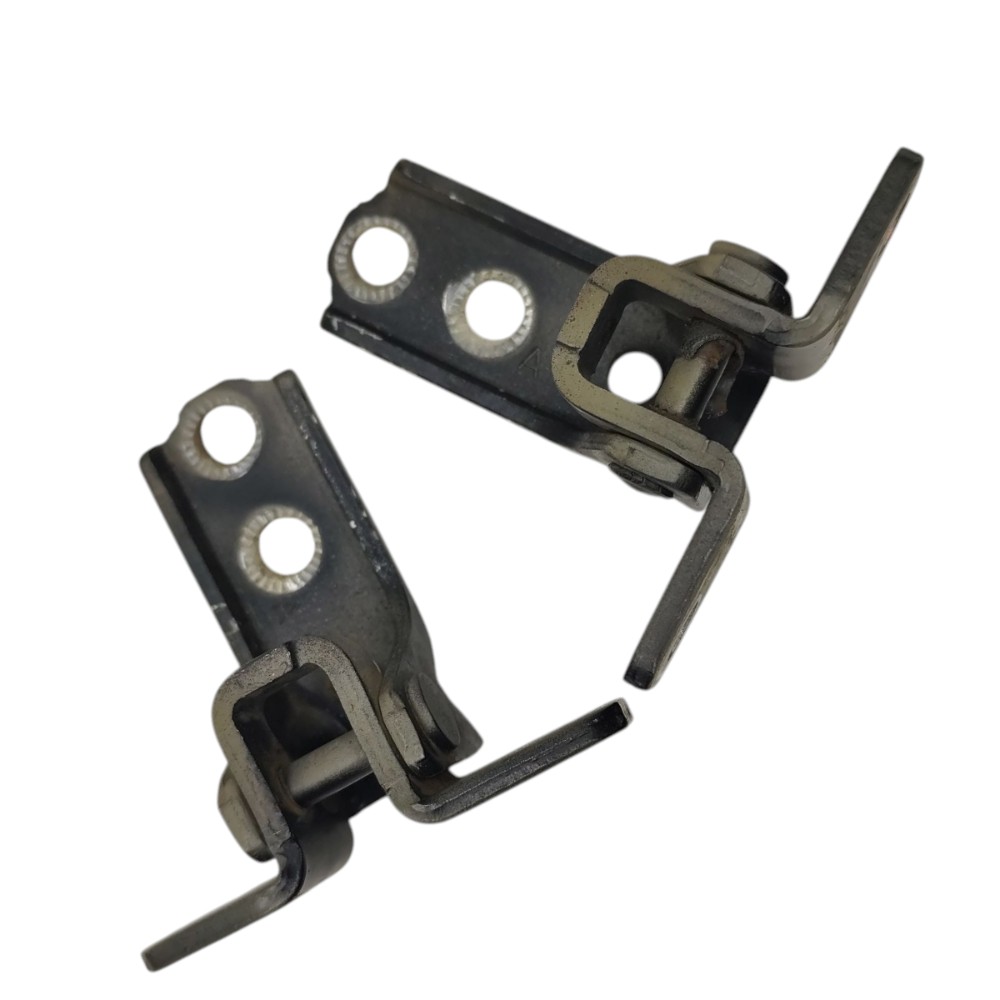 Par dobradiça dianteira esquerda Mitsubishi Pajero TR4 2005 4