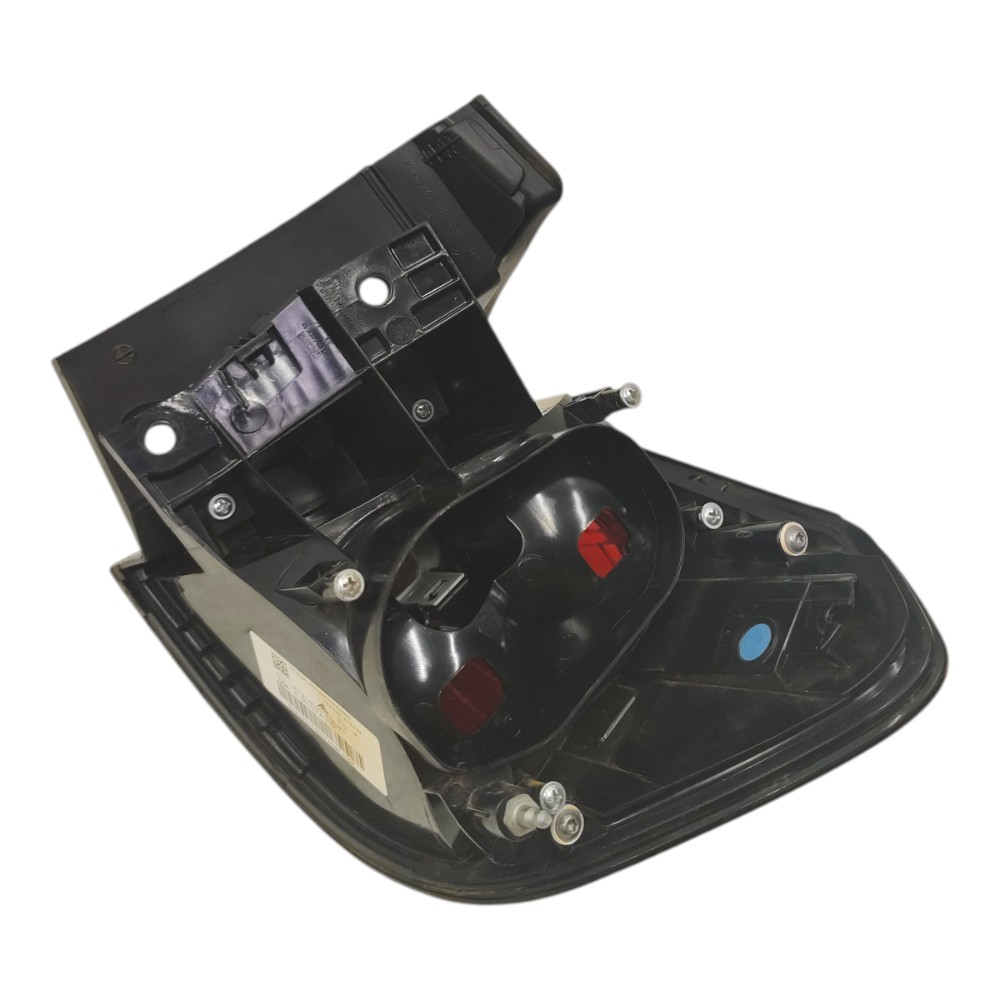 Lanterna esquerda carroceria fiat argo 2024 4