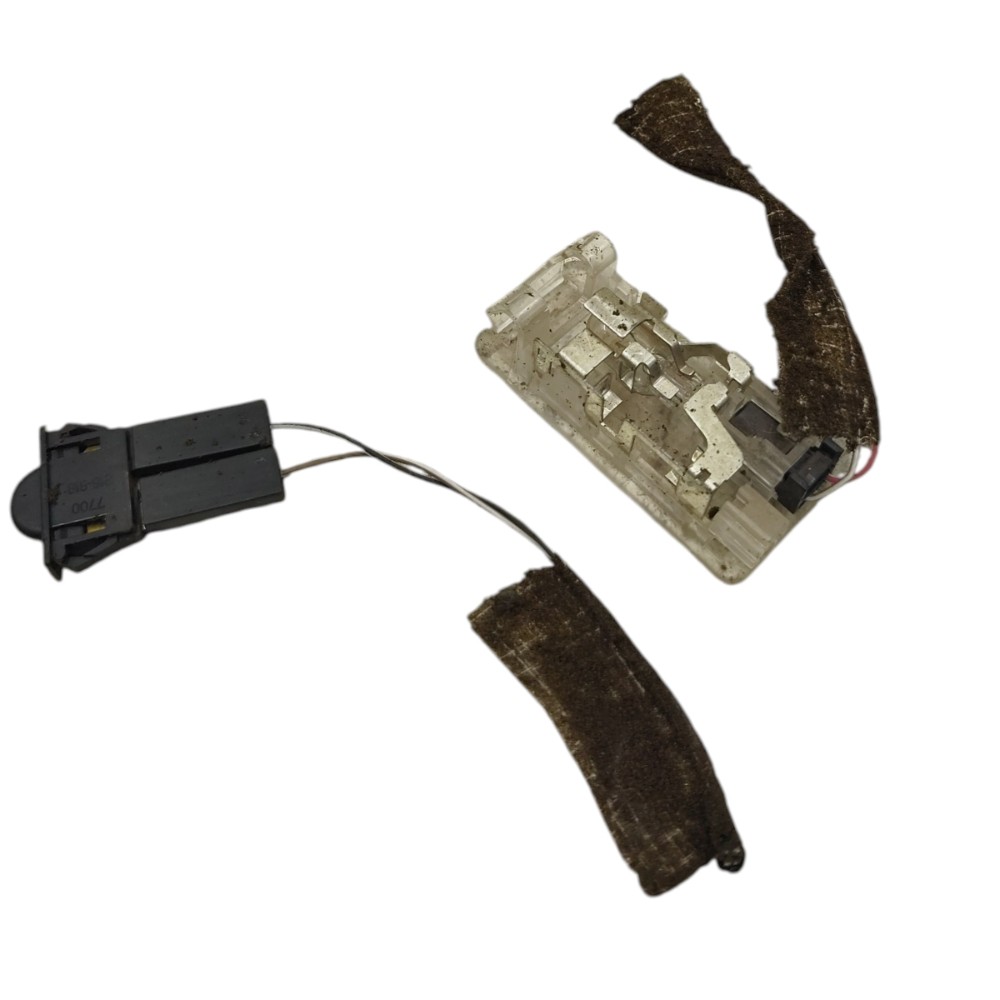 Kit Luz Cortesia Sensor Porta Luva Renault Sandero 2016 2017 2