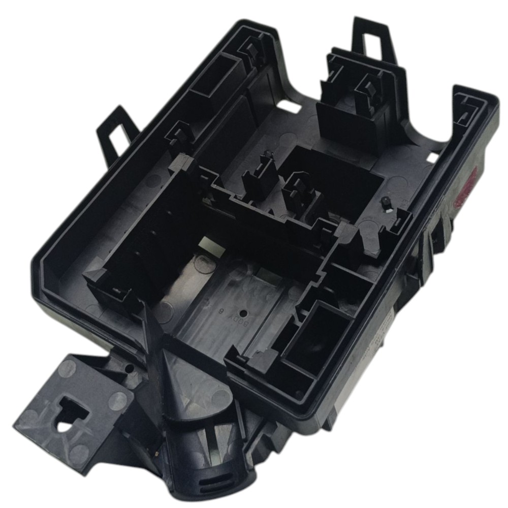 Suporte Caixa Fusível Externa Gm Onix 1.4 Aut 2017 2018 2019 4