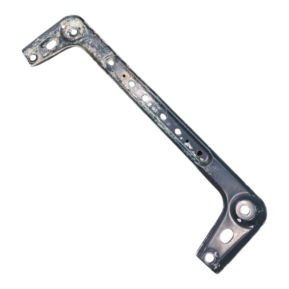 Travessa suporte quadro agregado Nissan Tiida 2010 2011 2012 2