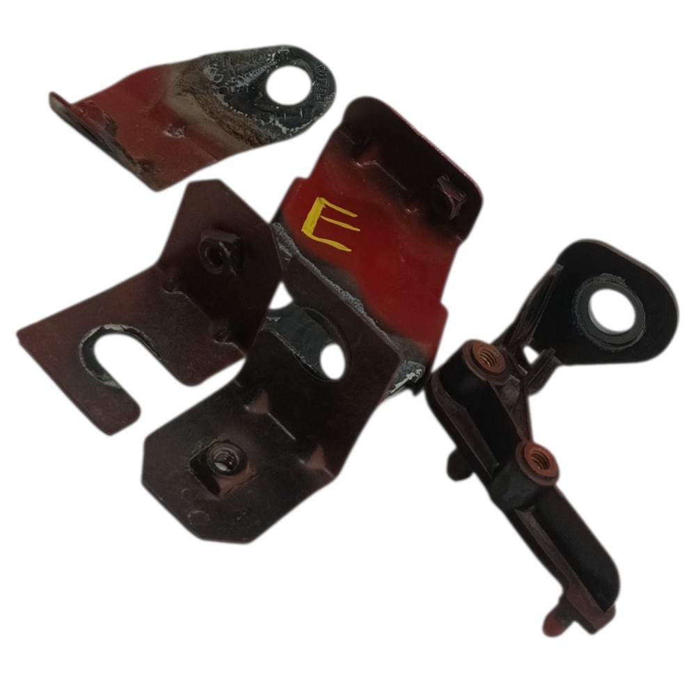 Kit guia suporte paralama esquerdo Jaguar xe 2016 2017 2019 4