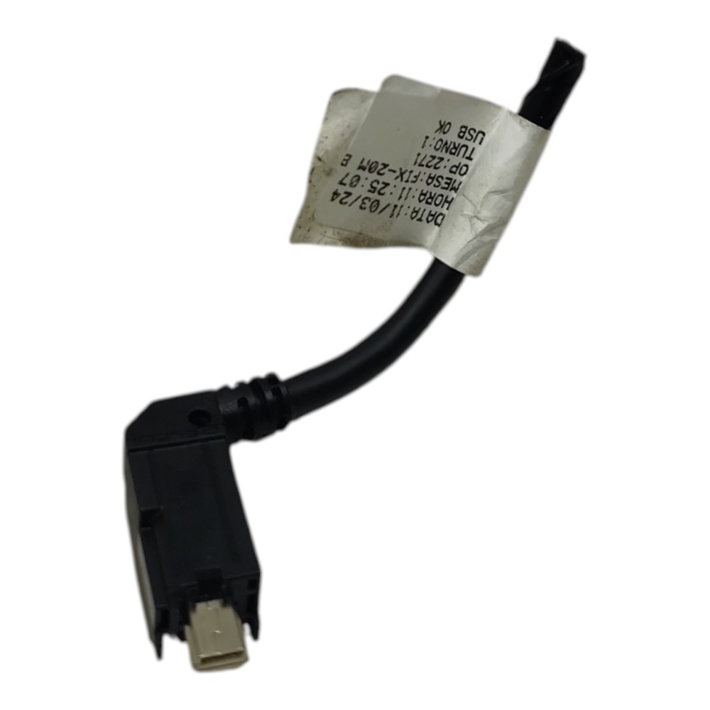 Plug conetor entrada auxiliar Usb Fiat argo 2024 2