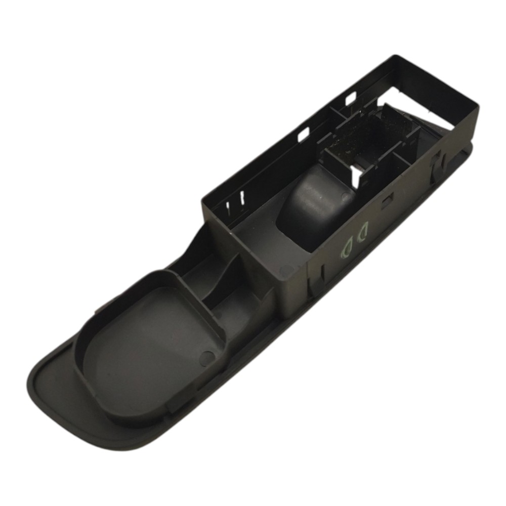 Moldura Botão Vidro Dianteira Direita Vw Tiguan 2011 2012 4