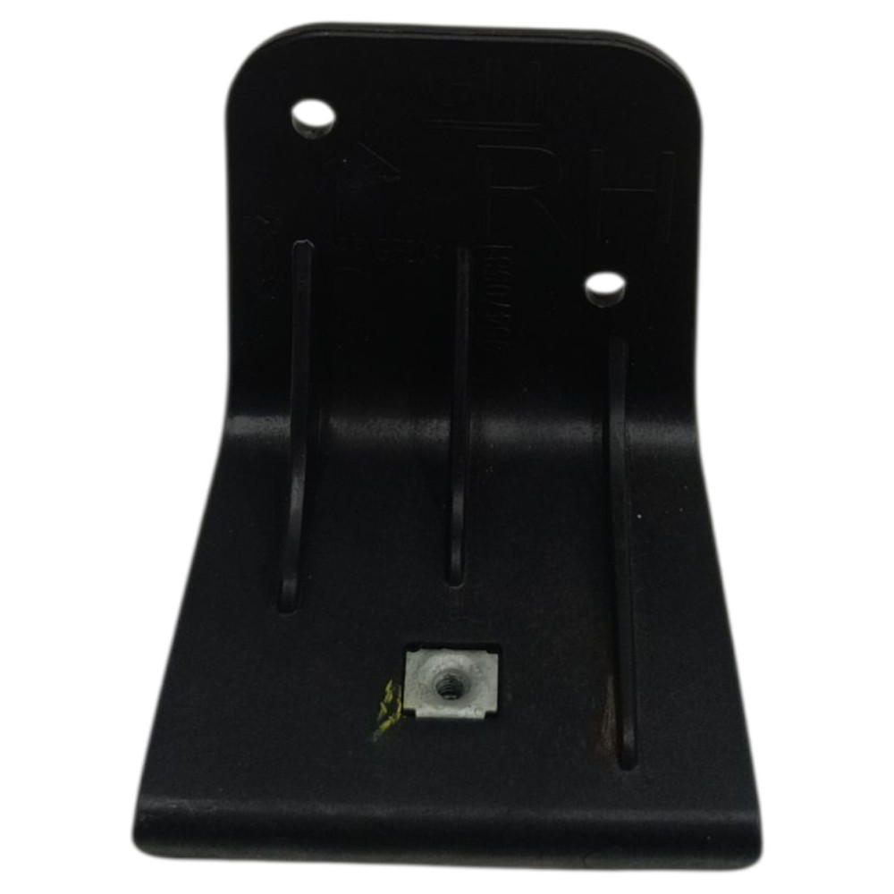 Suporte forro porta dianteira direita GM Tracker 2018 2017 4