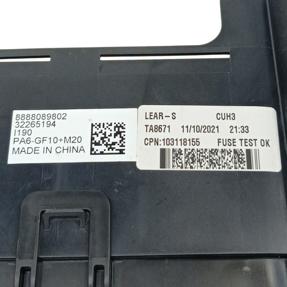 Caixa fusível volvo xc40 1.5 t5 hibrido 2022 2021 2020 2019 4