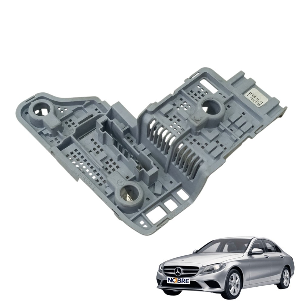 Circuito soquete lanterna esquerda Mercedes c180 coupê 2012