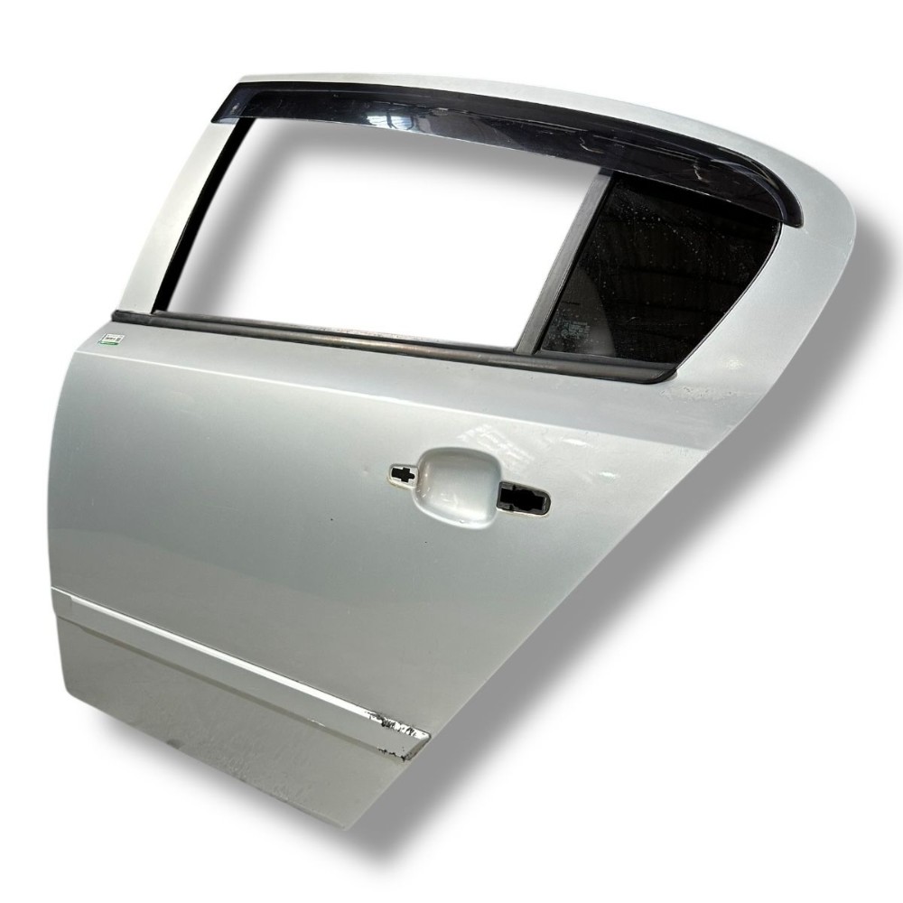 Porta traseira esquerda Vectra Sedan 2011 2010 2009 a 2006 2