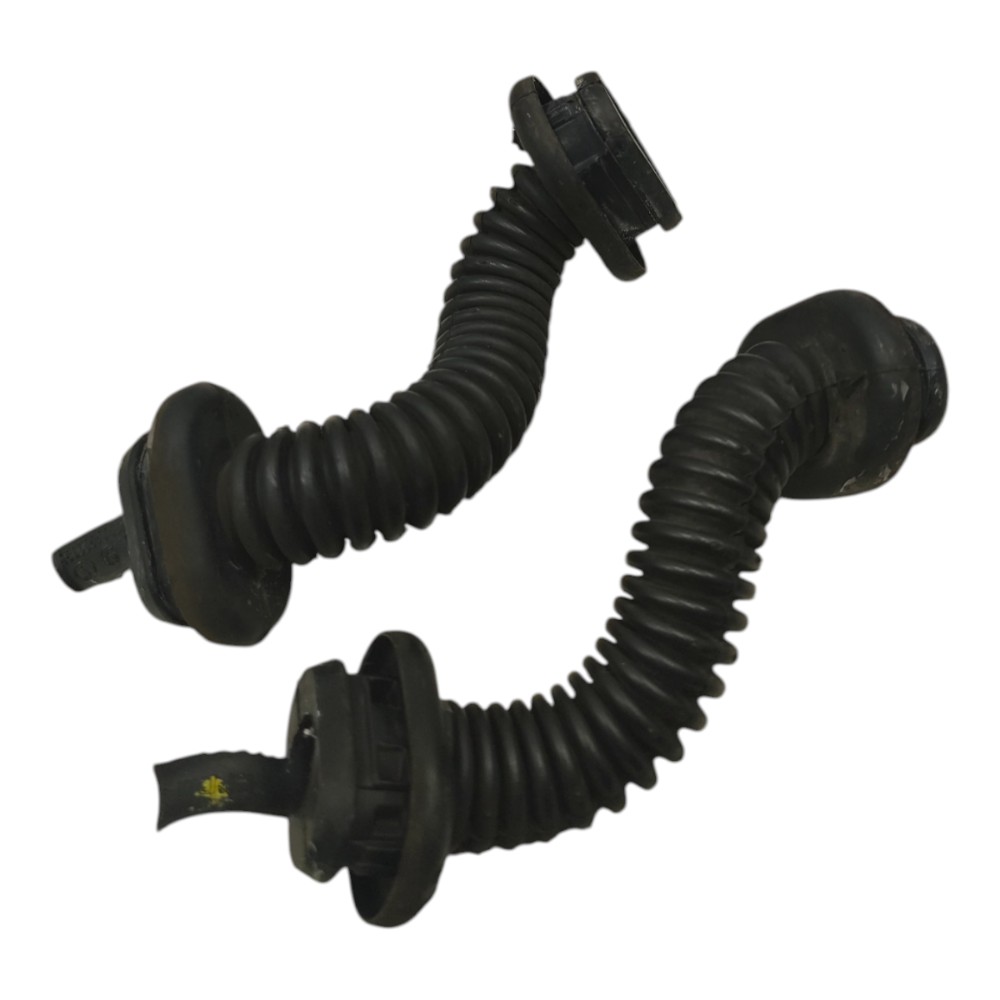 Par Coifa Chicote Tampa Traseira Peugeot 208 2014 2015 2016 2