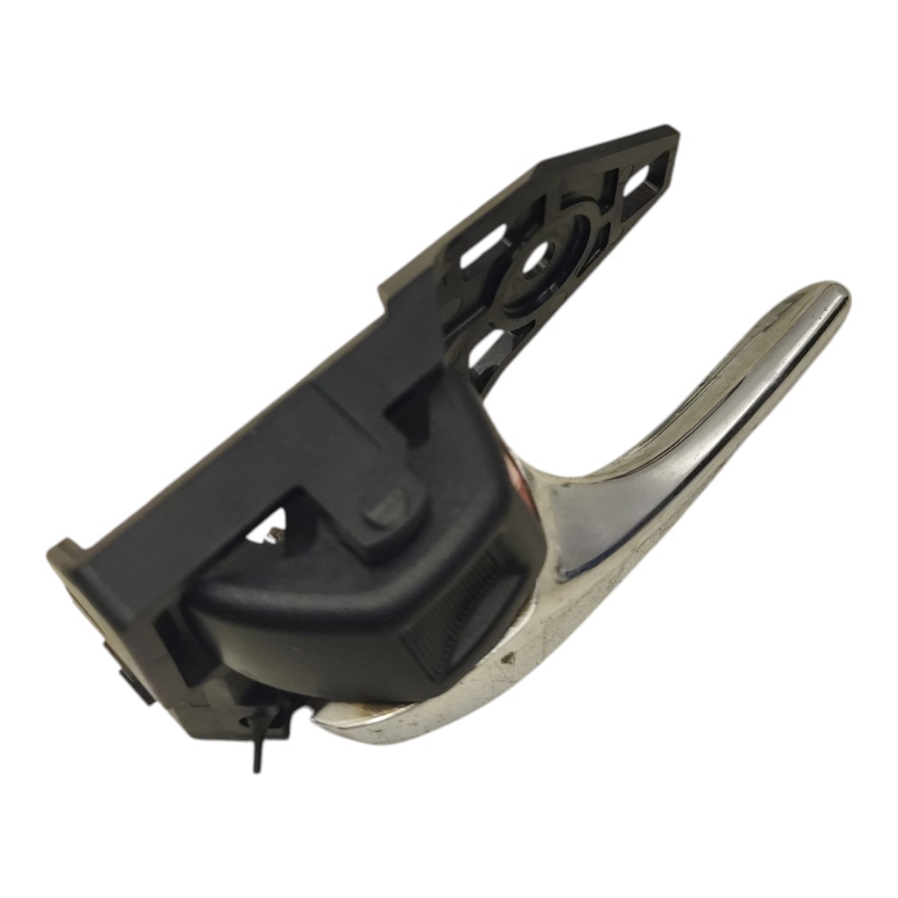 Maçaneta Interna Esquerda Toyota Rav4 2013 2014 2015 2016 4