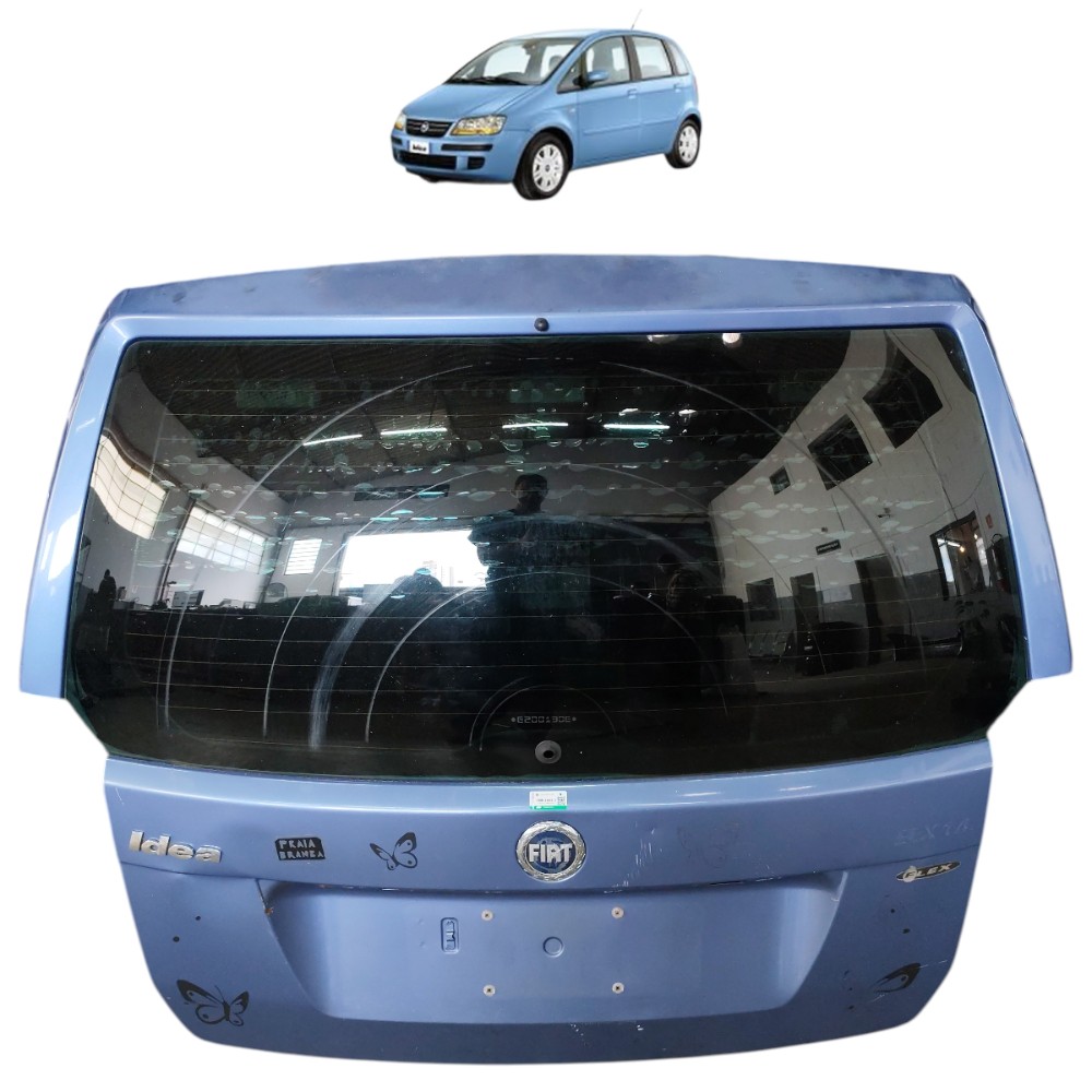 Tampa traseira Fiat Idea 2005 2006 2007 2008 2009 detalhe 1
