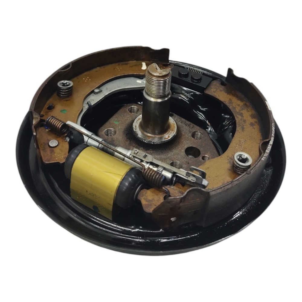 Sapata flange traseira esquerda Peugeot 208 2014 2015 2016 4
