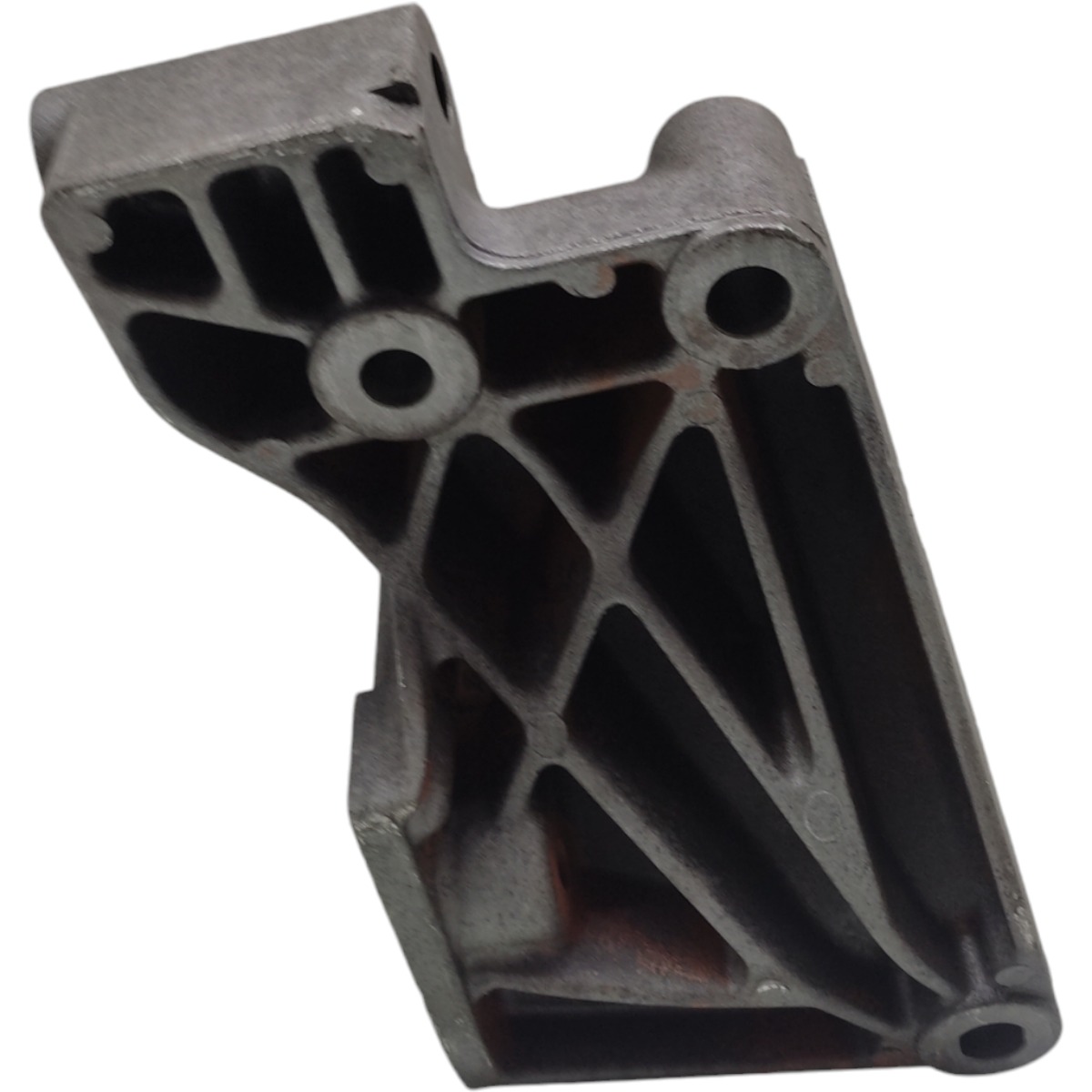 Suporte Alternador 1.0 16v Gm Corsa Montana 2003 2012 3