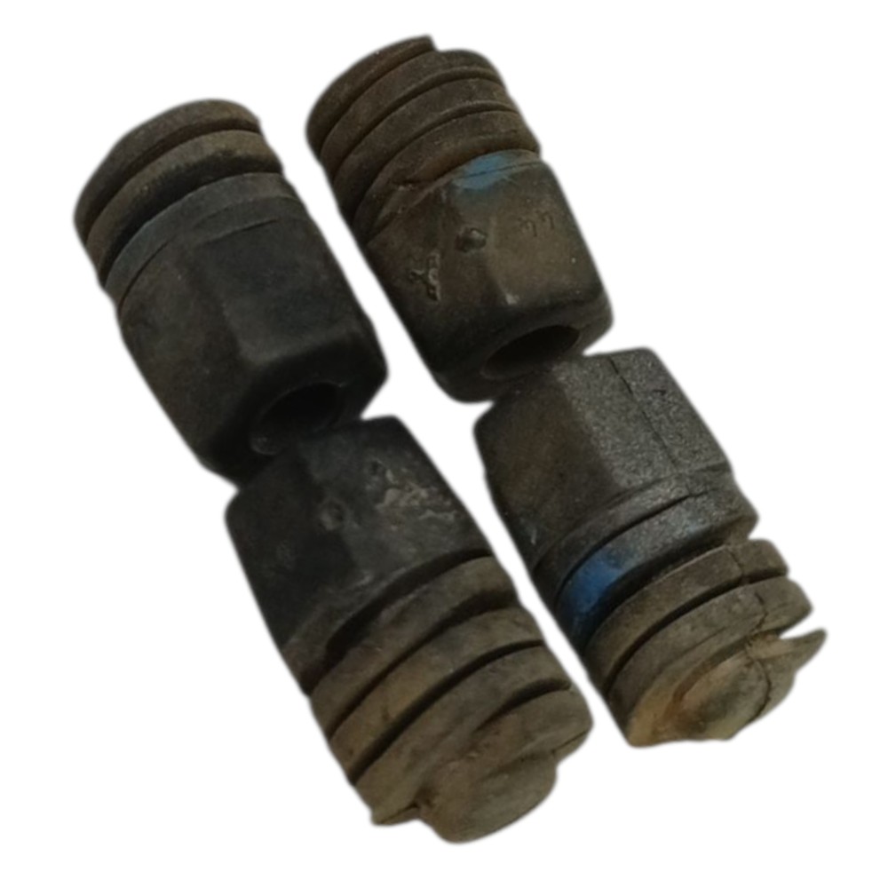 Kit borracha batente capô Fiat Idea 2012 2013 2014 2015 2016 3