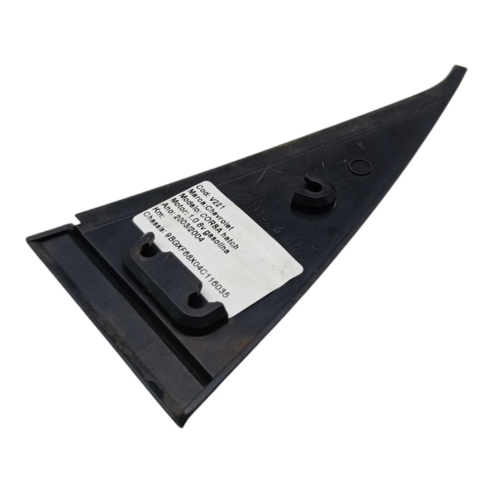 Moldura Externa Porta Traseira Direita Gm Corsa 2003 2004 05 4