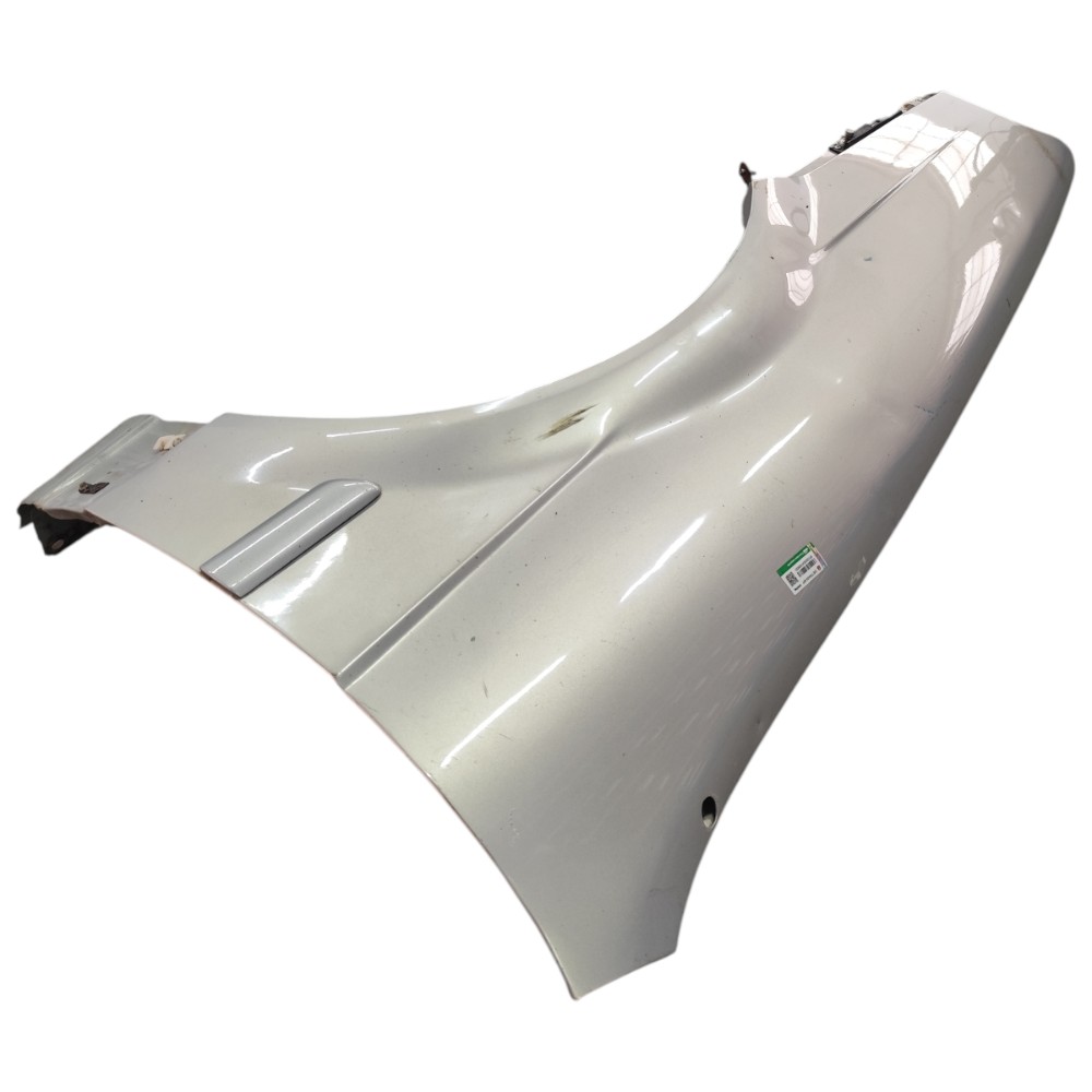 Paralama esquerdo VW Santana 2000 2001 2002 2003 detalhes 5