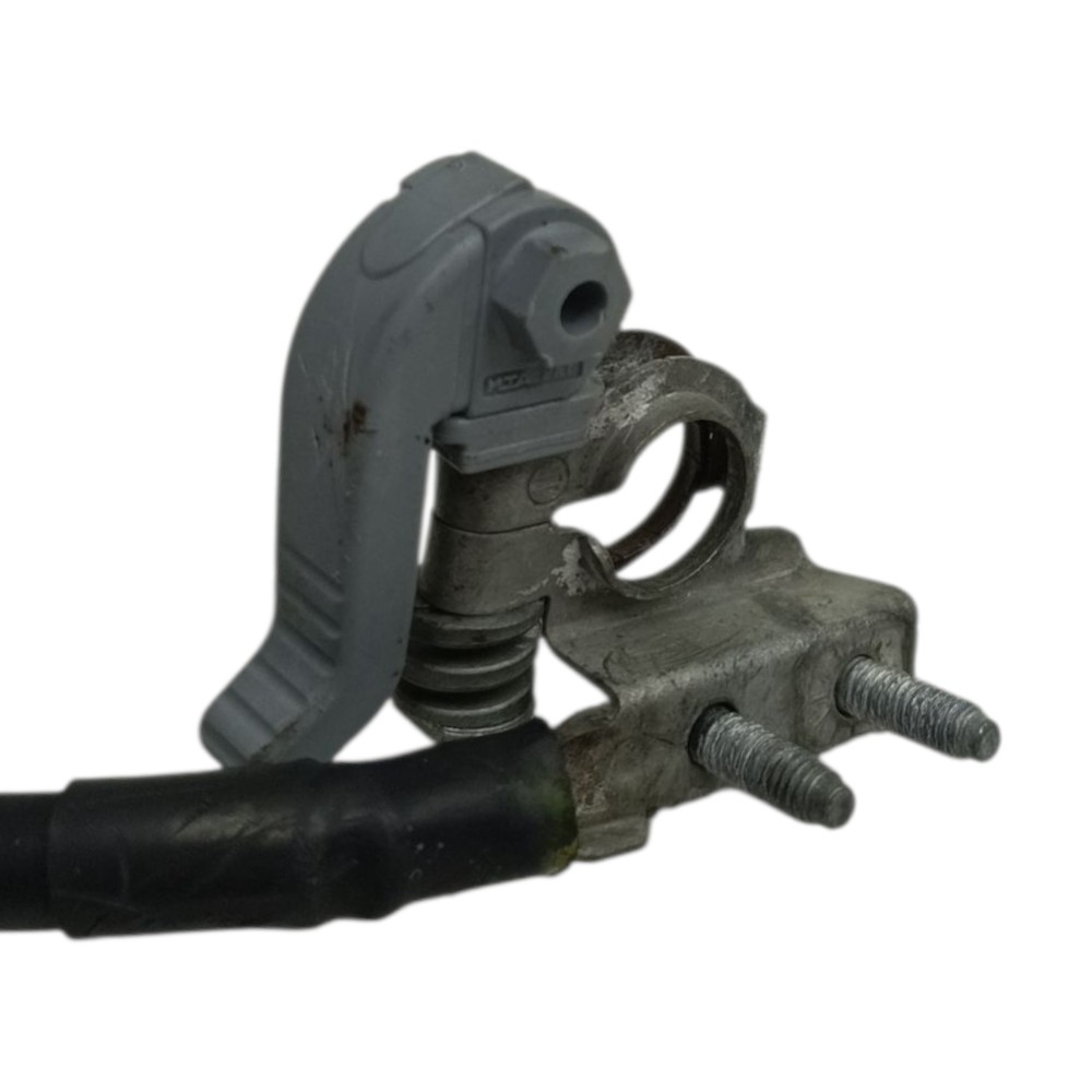 Terminal Polo positivo bateria Fiat Uno Vivace 2013 2014 15 3