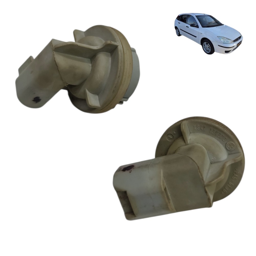 Par soquete lanterna traseira Ford Focus Hatch 2005 2006 07 1