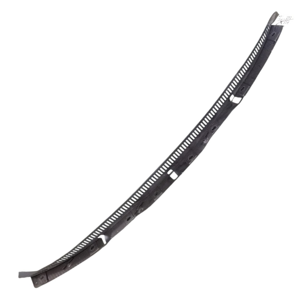 Grade Churrasqueira Capô Volvo Xc60 T5 2014 2015 2016 2017 Preto Plástico 4