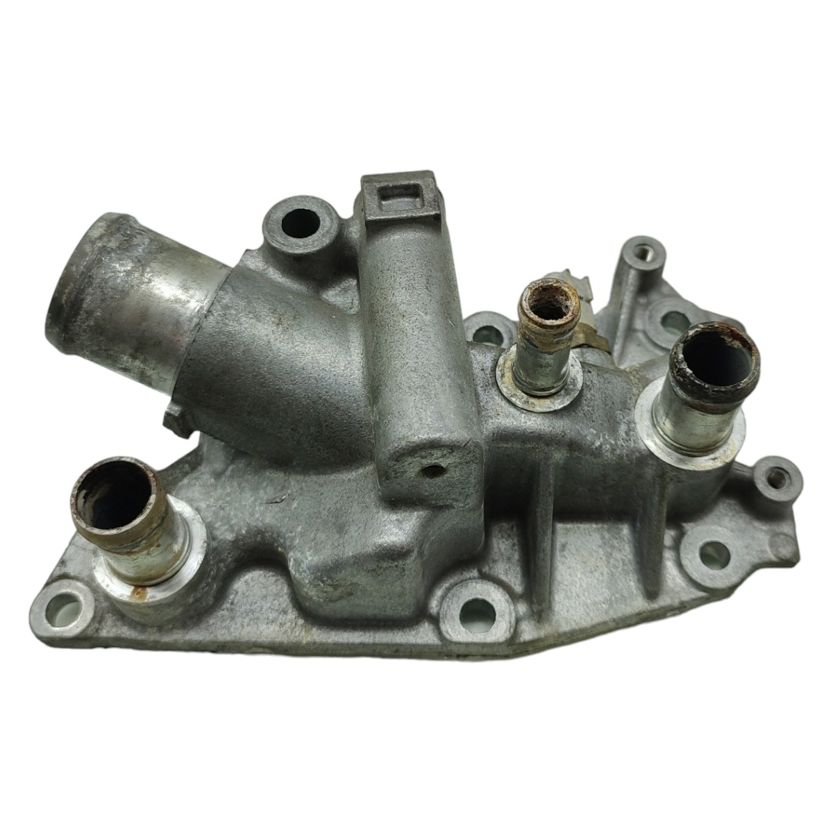 Carcaça Válvula Termostática Nissan Versa March 1.6 16v 2019 2