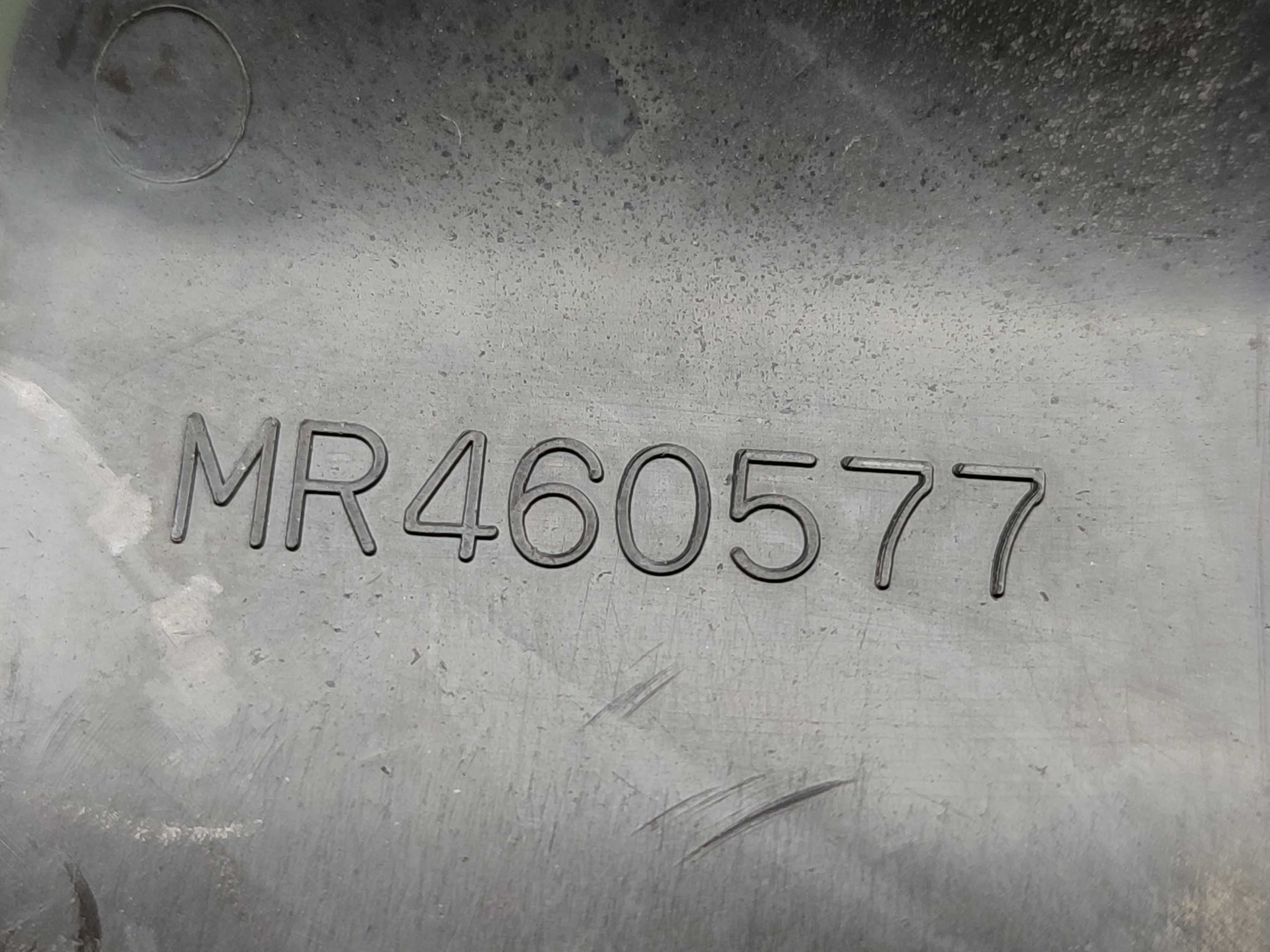 Defletor Direito Radiador Mitsubishi Pajero Sport 3.0 2001 4